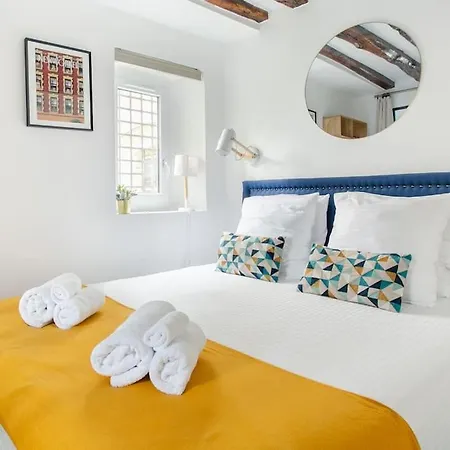 Apartment Marais2 Place Des Vosges Peaceful Air-conditioned